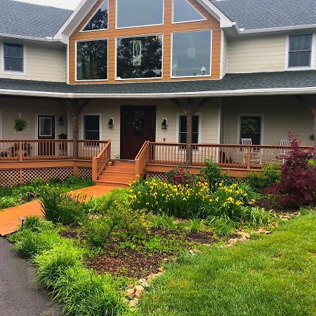 Bedford Landings Bed & Breakfast Moneta Dış mekan fotoğraf